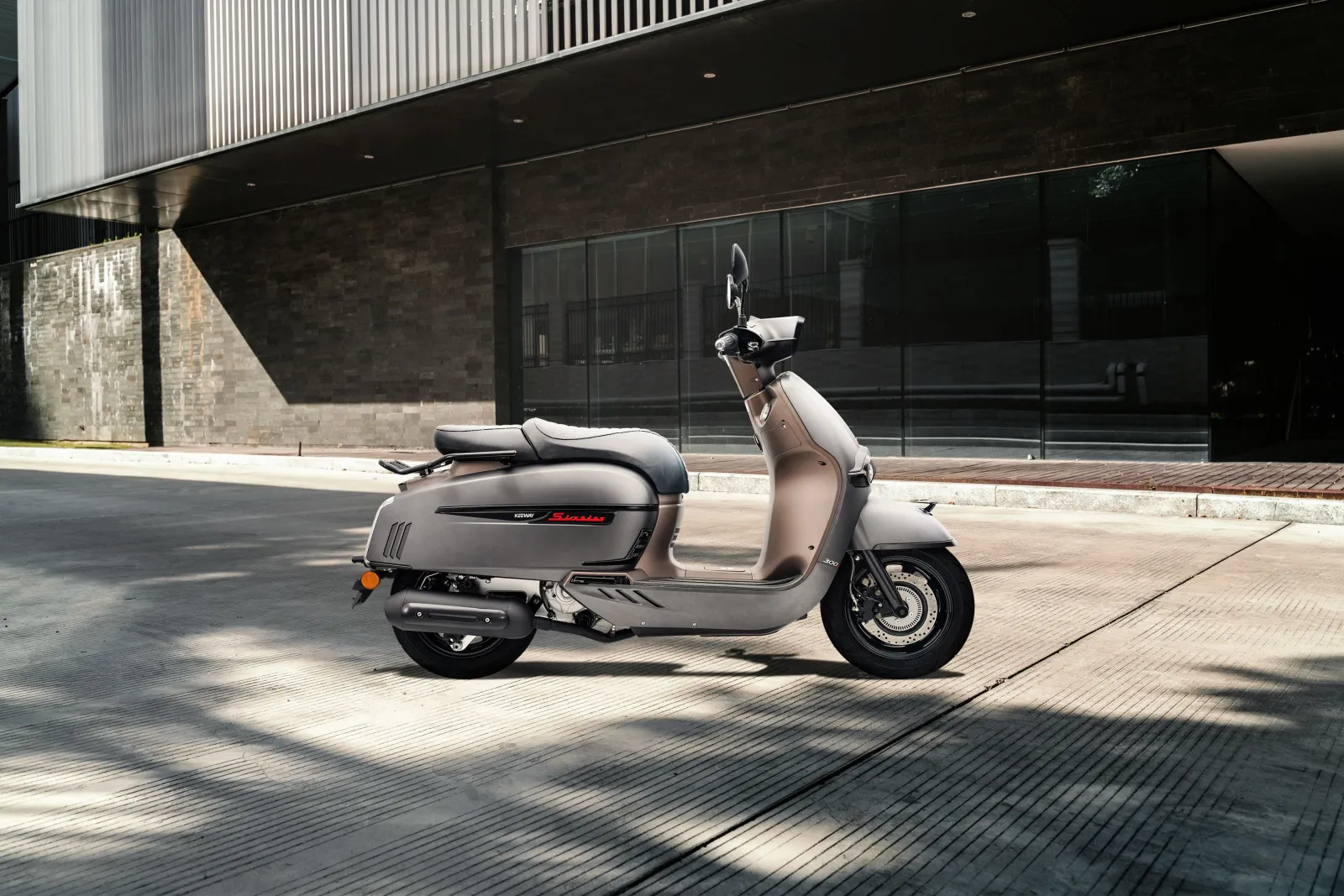 SIXTIES 300i